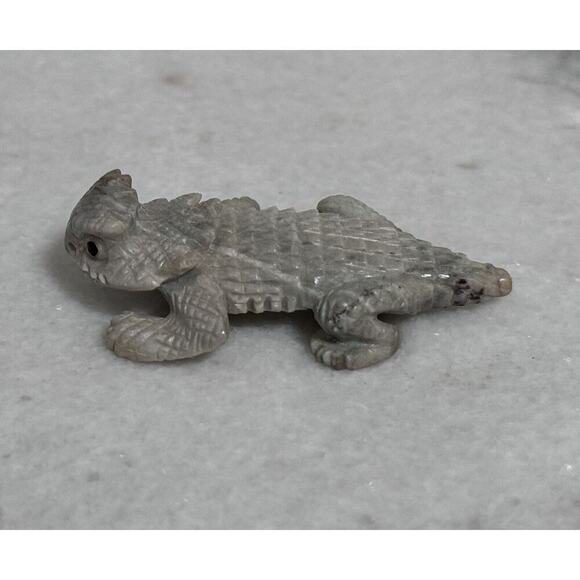 Zuni Fabian Cheama Signed Horned Toad Fetish Stone - Picture 6 of 14